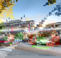 Athelstane House - Accommodation Sunshine Coast