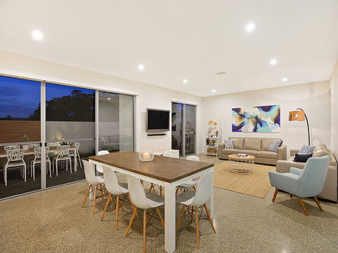 Atlantis - Accommodation Sunshine Coast 2