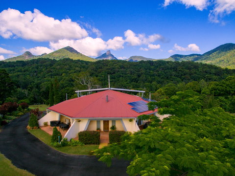 A View Of Mount Warning Bed And Breakfast - Accommodation Sunshine Coast 1