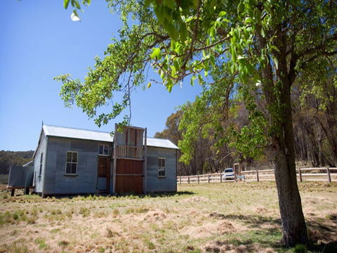 Brackens Hut - Accommodation Sunshine Coast 1
