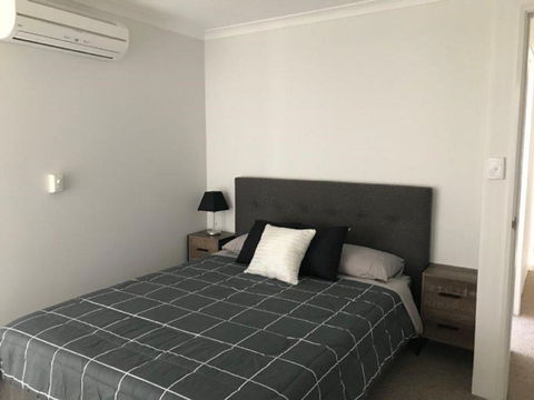 Canalside Family Getaway - Accommodation Sunshine Coast 1