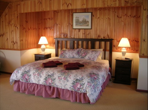 Celestine House - Accommodation Sunshine Coast 2