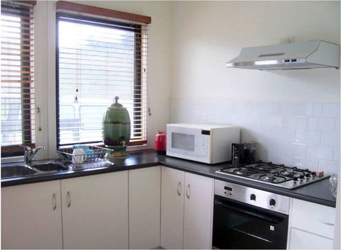 Cudgerie Little House - Accommodation Sunshine Coast 1