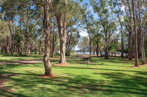 Diamond Waters Caravan Park - Accommodation Sunshine Coast 1