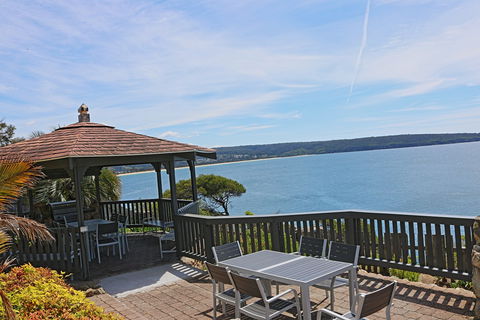 Eagle Heights Holiday Units - Panorama Units - Accommodation Sunshine Coast 1