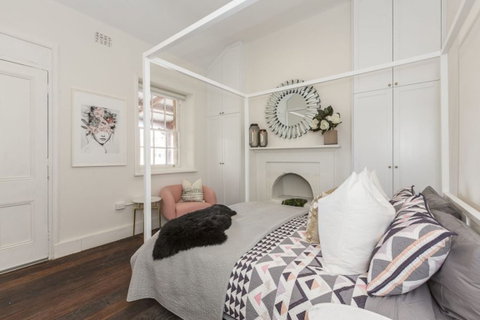 Landmark 1850s Family Fremantle Home - Accommodation Sunshine Coast 1