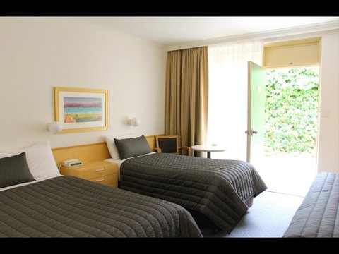 Mid City Motor Inn - Accommodation Sunshine Coast 1