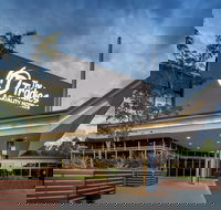 Quality Hotel Dickson - Accommodation Sunshine Coast