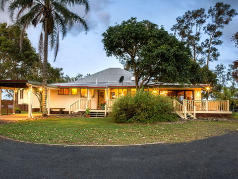 Riverside Holiday Retreat Yamba - Accommodation Sunshine Coast 1