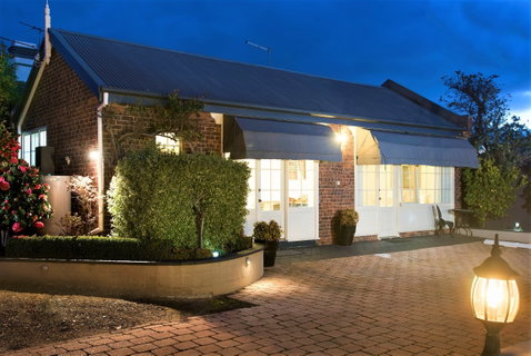 Rose Cottage - Accommodation Sunshine Coast 0