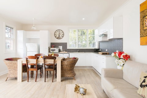 Rose Cottage - Accommodation Sunshine Coast 1