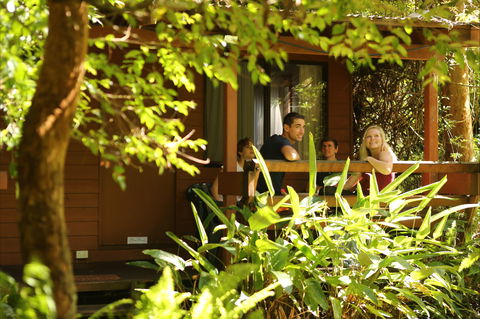 Samurai Beach Bungalows Port Stephens YHA - Accommodation Sunshine Coast 2