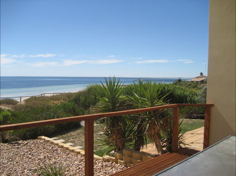 Sandcastles - Accommodation Sunshine Coast 2