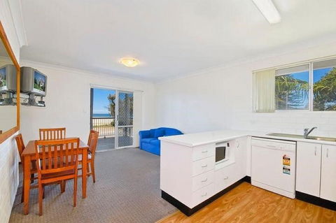 Seascape Holiday Apartments Lake Cathie - Accommodation Sunshine Coast 2