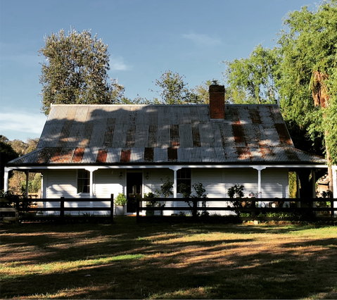 The Cottage At Dunmore Farm - Accommodation Sunshine Coast 0