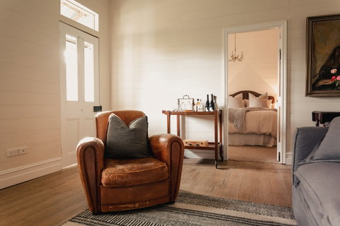 The Cottage At Dunmore Farm - Accommodation Sunshine Coast 2