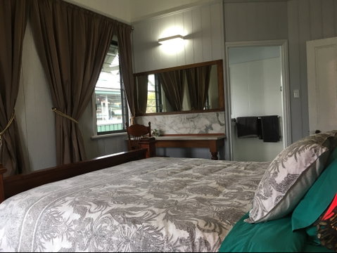 Area 51 Warwick - Accommodation Sunshine Coast 2