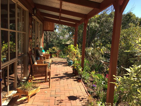 Artscape Cottage Beechworth - Accommodation Sunshine Coast 1