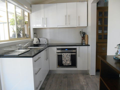 Blue Line Retreat Unit 3 - Accommodation Sunshine Coast 1