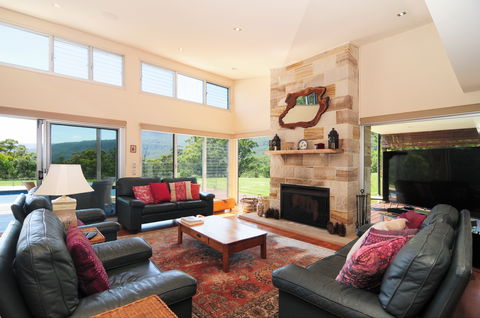 Bottlebrush Lodge - Accommodation Sunshine Coast 0