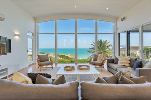Carpe Diem, 15 Barbara Str Port Elliot - Accommodation Sunshine Coast 1