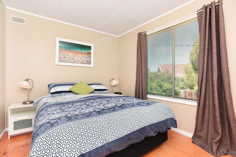 Crows Nest - Accommodation Sunshine Coast 2