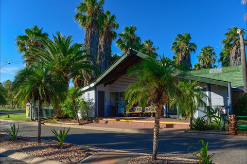 Desert Palms Alice Springs - Accommodation Sunshine Coast 2