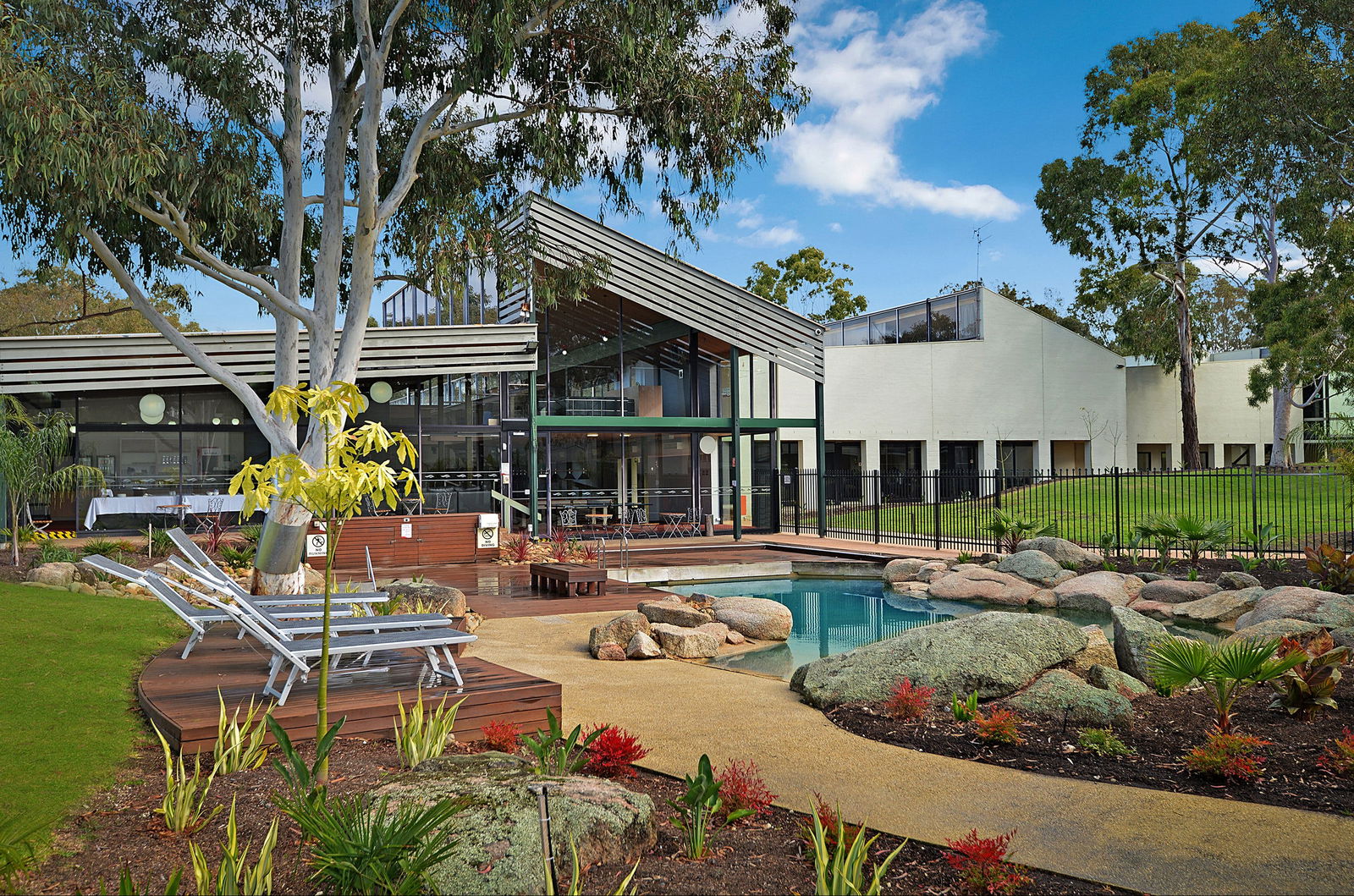 St Albans Park VIC Accommodation Sunshine Coast