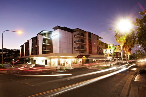 Grand Hotel And Apartments Townsville - Accommodation Sunshine Coast 0