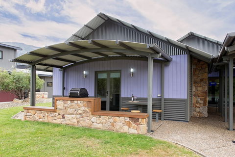 Kickenback Studio - Accommodation Sunshine Coast 0