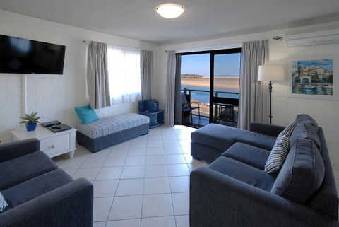 Marcel Towers Holiday Apartments - Accommodation Sunshine Coast 1