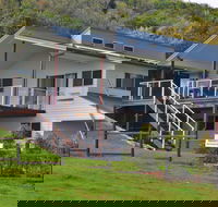 Point Plomer Holiday Cottages - Accommodation Sunshine Coast