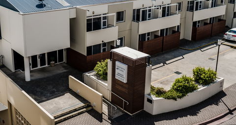 Salamanca Suites - Accommodation Sunshine Coast 0