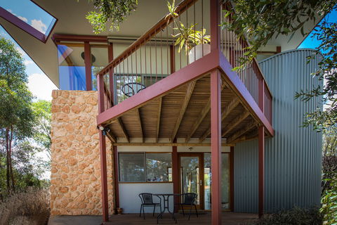 Sellicks Chills - Vineyard Retreats - Accommodation Sunshine Coast 0