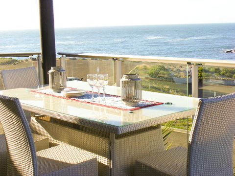 Shearwaters Apartment - Accommodation Sunshine Coast 0