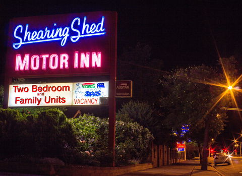 Shearing Shed Motor Inn - Open - Accommodation Sunshine Coast 2