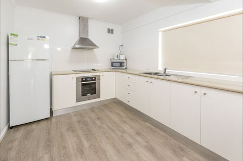 Spalding Lodge Unit 16 - Accommodation Sunshine Coast 2
