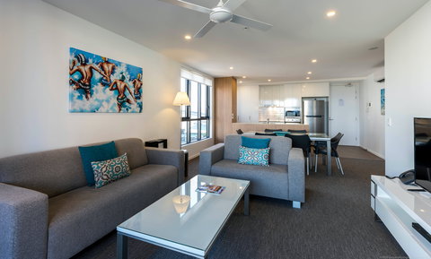 Synergy  Broadbeach - Accommodation Sunshine Coast 0