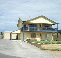 The Ozzie Oyster - Accommodation Sunshine Coast