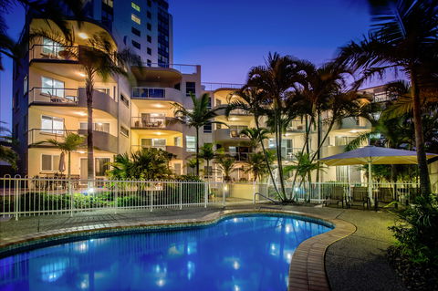 The Burlington Holiday Apartments - Accommodation Sunshine Coast 2