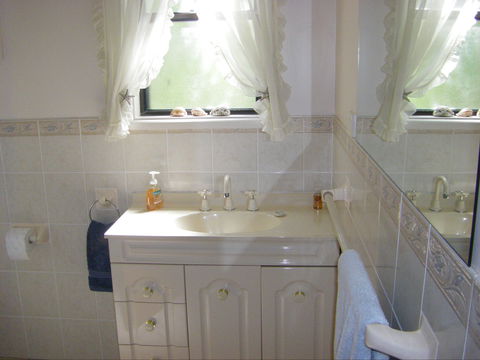 Tradewinds At The Bay - Accommodation Sunshine Coast 2