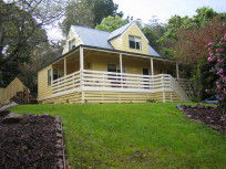 The Loft - Accommodation Sunshine Coast 0