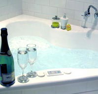 Clonmara Cottages - Accommodation Sunshine Coast
