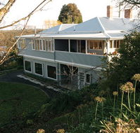 Azidene House - Accommodation Sunshine Coast