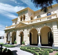 Hotel Charsfield - Accommodation Sunshine Coast