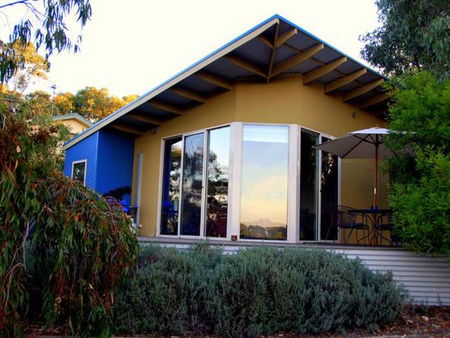 South Beach Haven - Accommodation Sunshine Coast 0