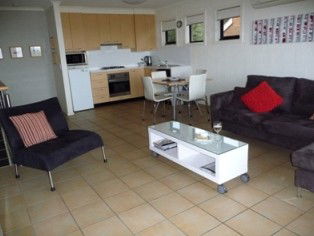 On The Esplanade - Accommodation Sunshine Coast 3
