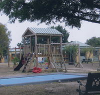 Alvina Holiday Cottages - Accommodation Sunshine Coast