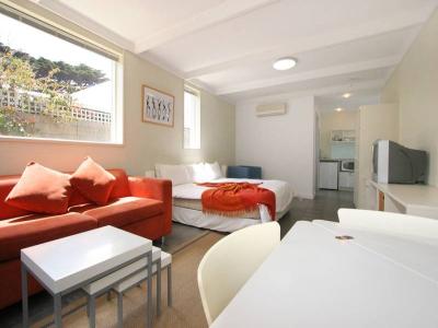 Oceanic Apartments - Accommodation Sunshine Coast 4