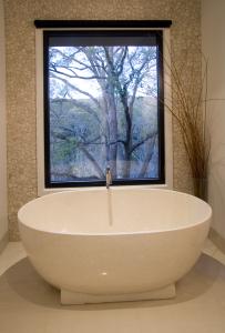 Saltus Luxury Retreat - Accommodation Sunshine Coast 2
